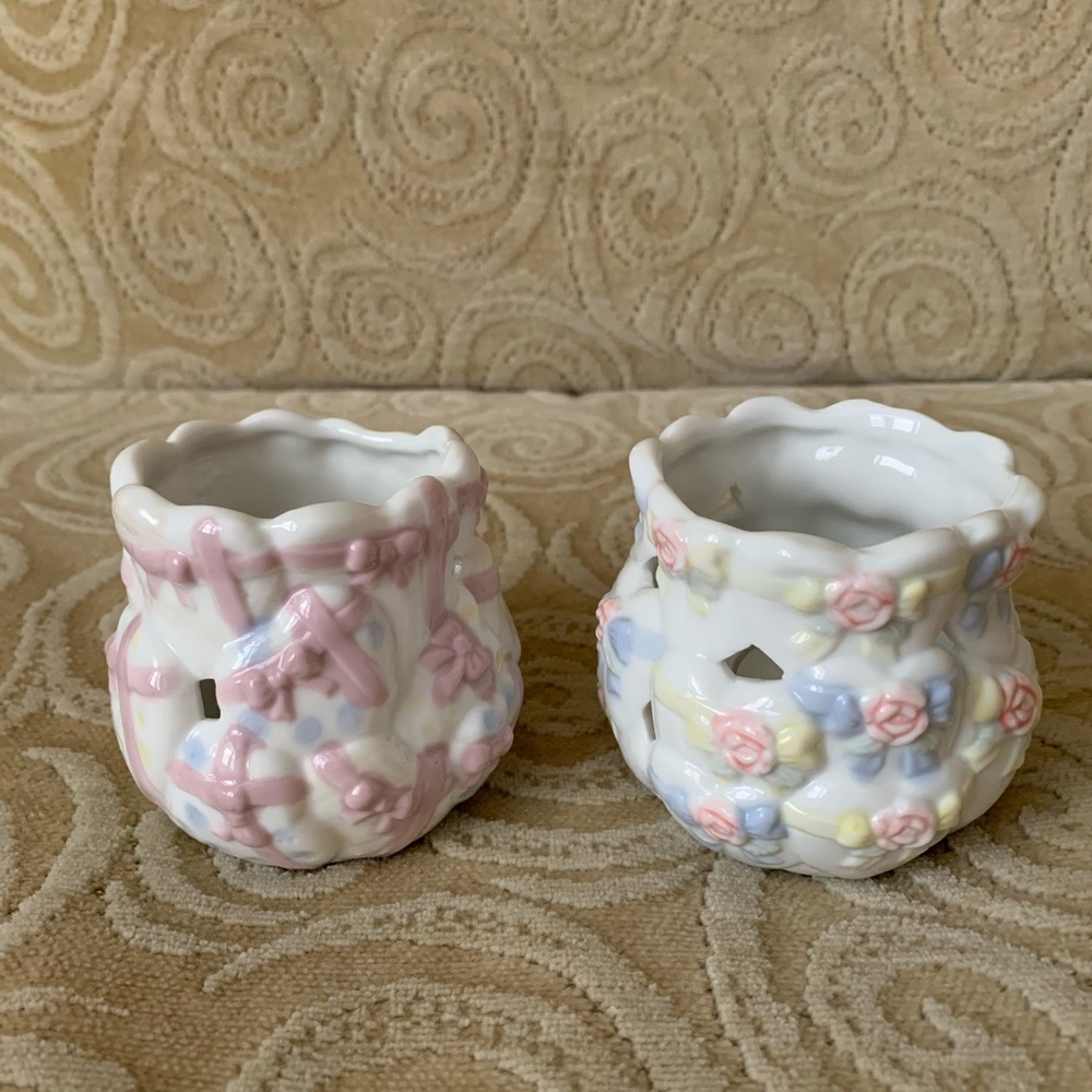 2 Heart Design Ceramic Tea Light Holders